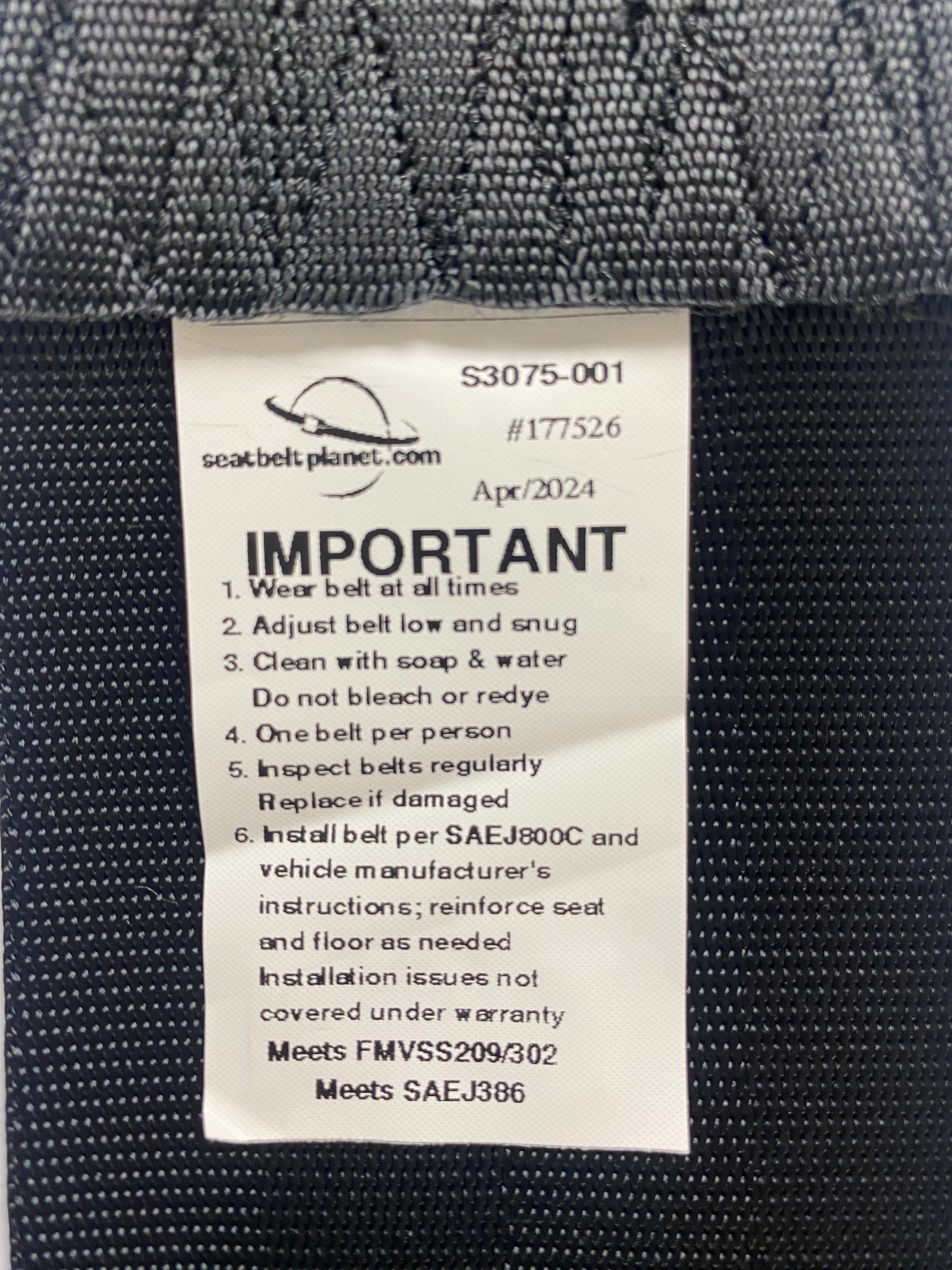 View of 3-inch non-retractable lap seatbelt label showing it is certified for Off-Road Use – Compliant with FMVSS No. 209/302 and SAE No. J386 safety standards.